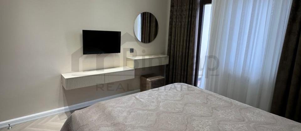 Tibb Universitetinın yanında - 9