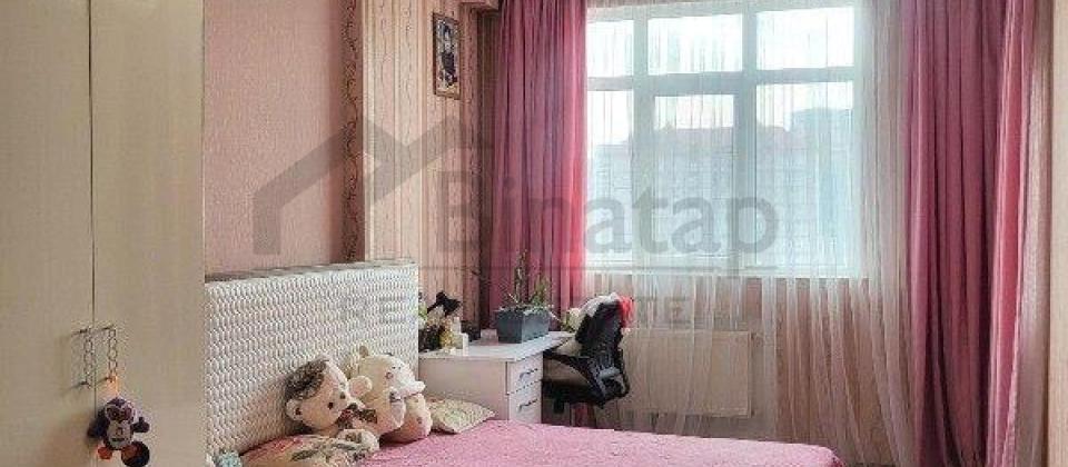 Teze bazar ve Sirkin yaninda 4 otaqli menzil satilir/178 kv.m. - 7