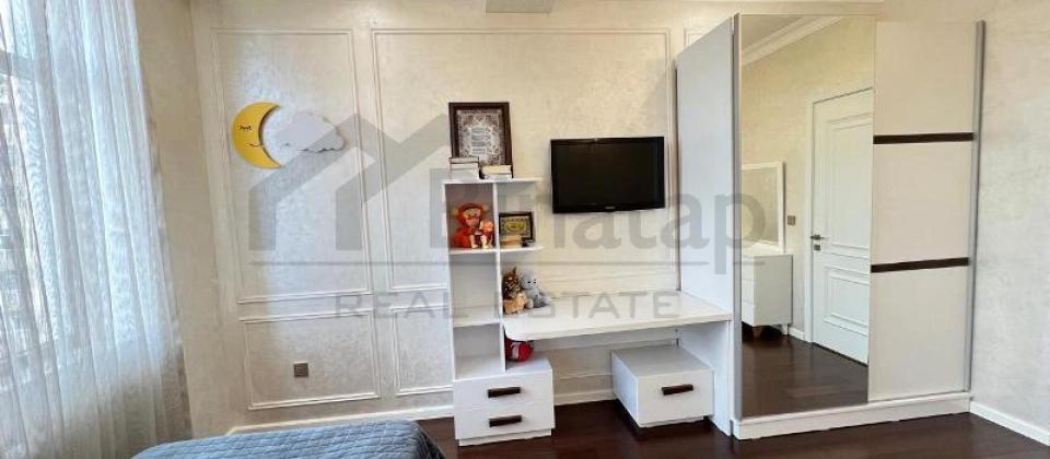 Vorovski dairesi, Azadliq Prospekti m/s yaxin 3 otaqli menzil satilir/135 kv.m. - 7