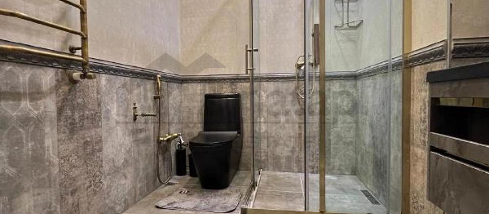 Vorovski dairesi, Azadliq Prospekti m/s yaxin 3 otaqli menzil satilir/135 kv.m. - 15