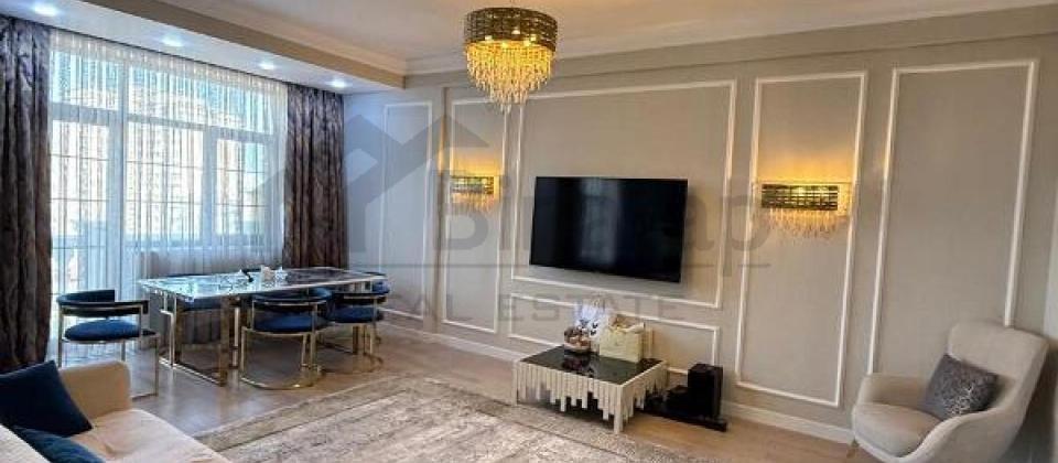 Renessans Palace'da 3 otaqli menzil satilir/140.6 kv.m., Elmler Akademiyasi m/s yaxindir - 5