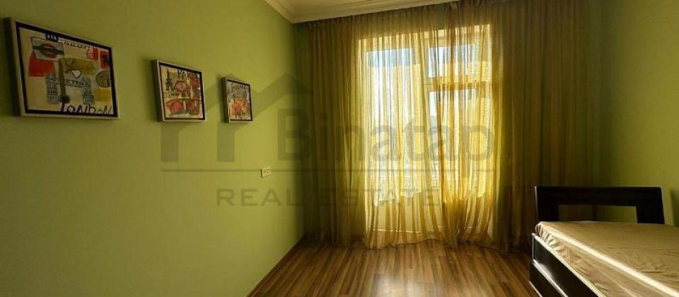 Yashil bazarin yaninda 3 otaqli menzil kiraye verilir/100 m2 - 6