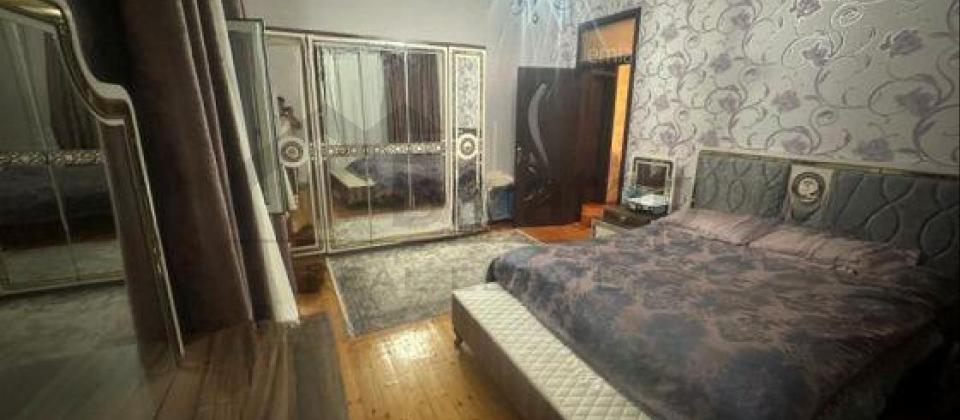 Satılır 7 otaqlı həyət evi/bağ evi 380 m², Buzovna q. - 7