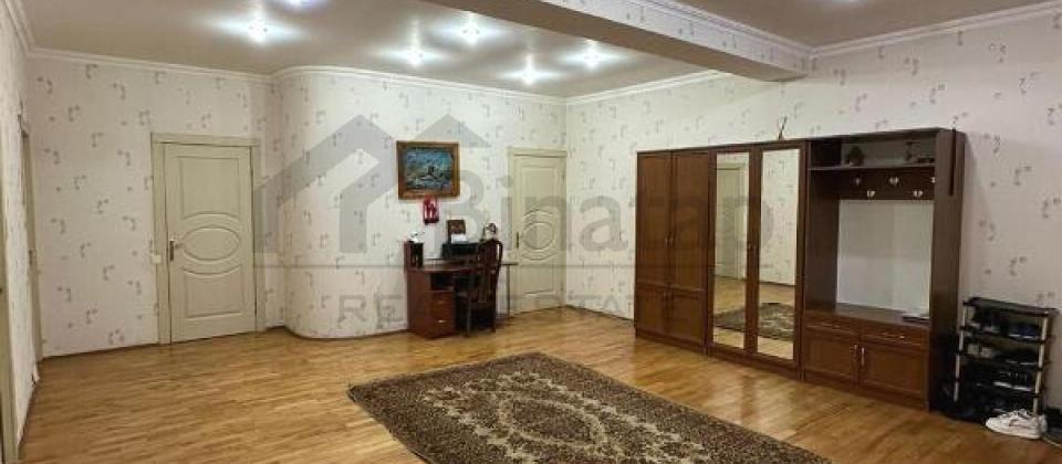 Yashil Ada ushaq bagchasinin yani, 8 Noyabr m/s yaxin 3 otaqli menzil satilir/152.2 kv.m. - 12