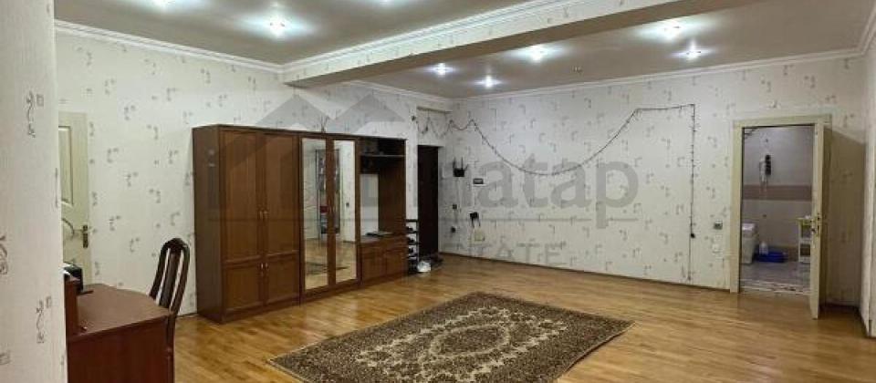 Yashil Ada ushaq bagchasinin yani, 8 Noyabr m/s yaxin 3 otaqli menzil satilir/152.2 kv.m. - 13