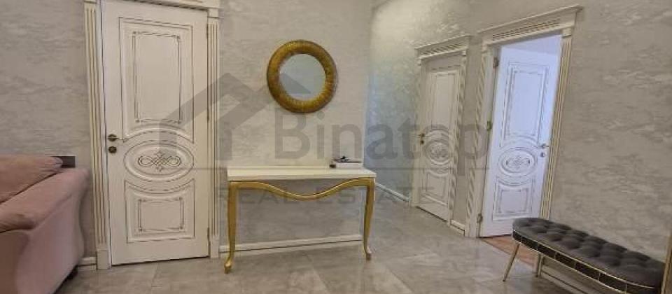 Hesen Eliyev kuchesi (İnqlab), ATB Bankin yaninda 3 otaqli menzil kiraye verilir/150 kv.m. - 10