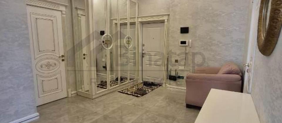 Hesen Eliyev kuchesi (İnqlab), ATB Bankin yaninda 3 otaqli menzil kiraye verilir/150 kv.m. - 12