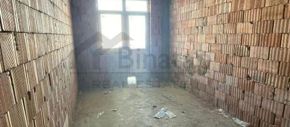 Yeni Yasamal, Bazarstore'un arxasinda 2 otaqli menzil satilir/48 kv.m. - 3