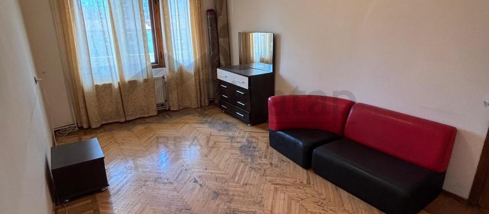 İcarəyə verilir 4 otaqlı köhnə tikili 100 m², Qara Qarayev m. - 8