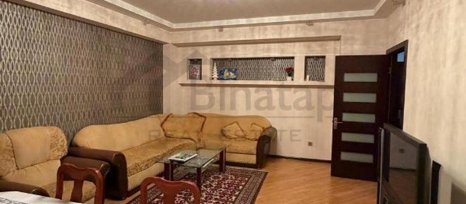 Tbilisi prospekti, İst Petrolun yaninda 4 otaqli menzil satilir/150 kv.m. - 4