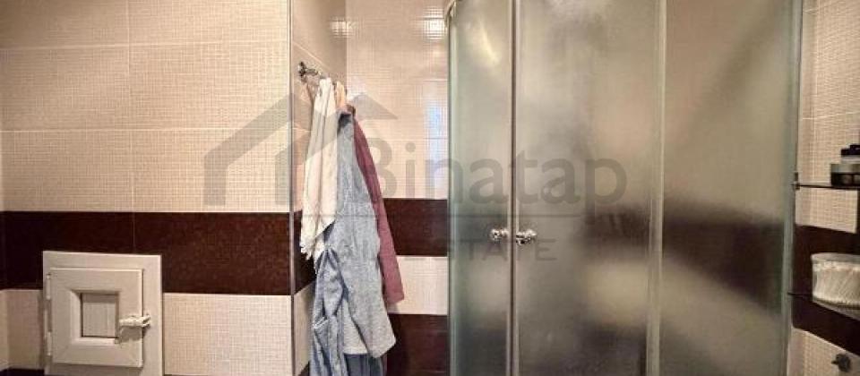 Tbilisi prospekti, İst Petrolun yaninda 4 otaqli menzil satilir/150 kv.m. - 15