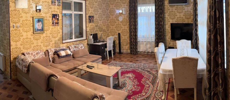 Satılır 8 otaqlı həyət evi/bağ evi 230 m², Badamdar q. - 5