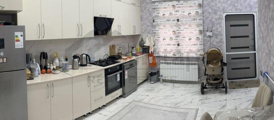 Satılır 8 otaqlı həyət evi/bağ evi 230 m², Badamdar q. - 14