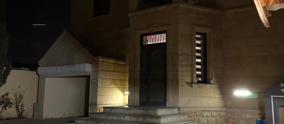 Satılır 6 otaqlı həyət evi/bağ evi 280 m², M.Ə.Rəsulzadə q. - 11