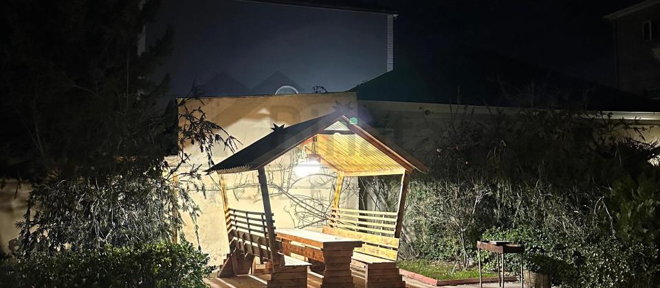 Satılır 6 otaqlı həyət evi/bağ evi 280 m², M.Ə.Rəsulzadə q. - 13