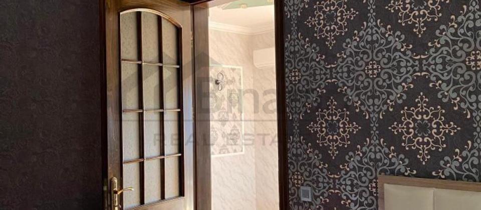 Satılır 5 otaqlı həyət evi/bağ evi 280 m², Azadlıq Prospekti m. - 8