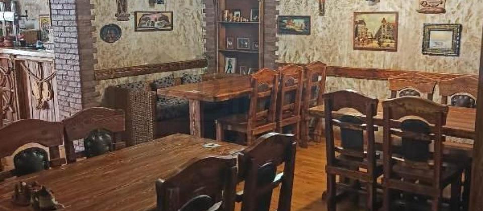 Elmler Akademiyasi m/s yaninda obyekt (restoran - pub) satilir/93 kv.m. - 2