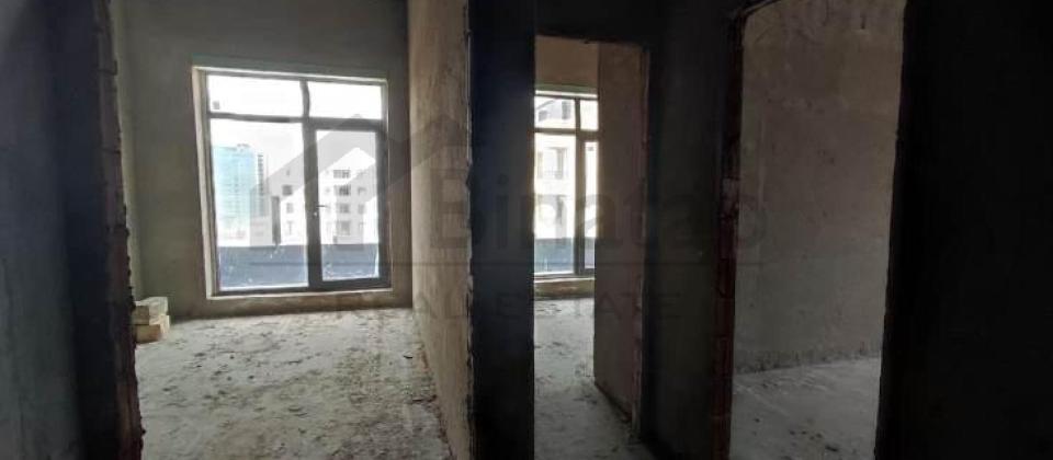 Amerika Sefirliyinin yani, 28 May m/s yaxin 2 otaqli menzil satilir/75 kv.m. - 11