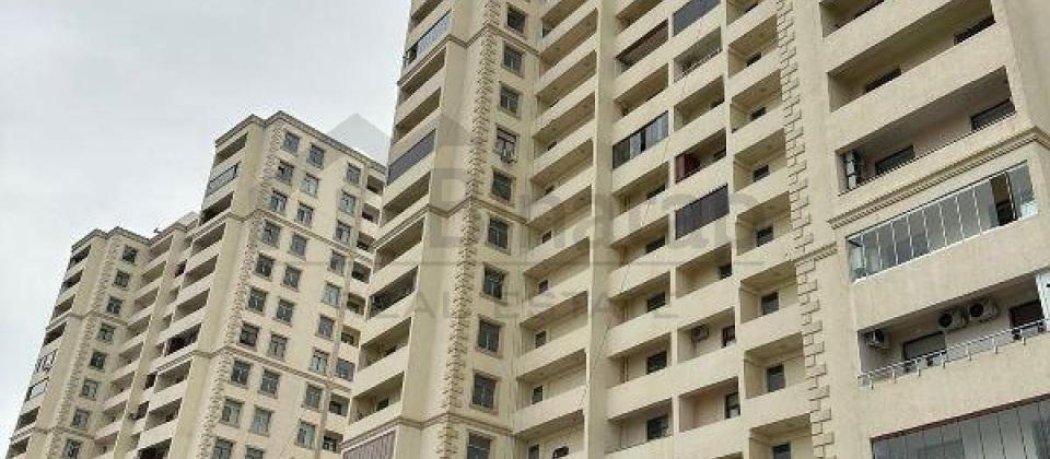 McDonald's ve Grand Hayat Residence'in yaninda 4 otaqli menzil satilir/173 kv.m. - 4