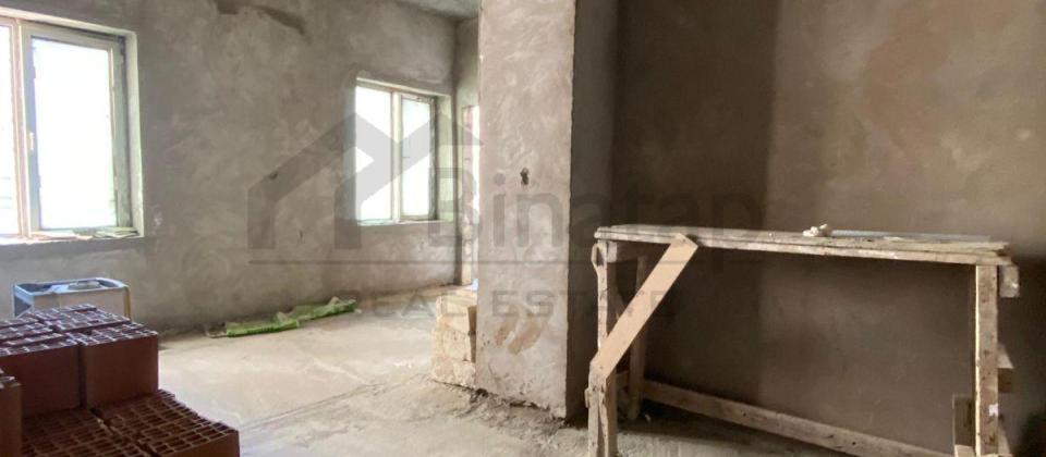 Tehsil Nazirliyi ve Heyder Eliyev merkezinin yaninda 4 otaqli menzil satilir/185 kv.m. - 3