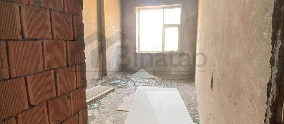 Tehsil Nazirliyi ve Heyder Eliyev merkezinin yaninda 4 otaqli menzil satilir/185 kv.m. - 9