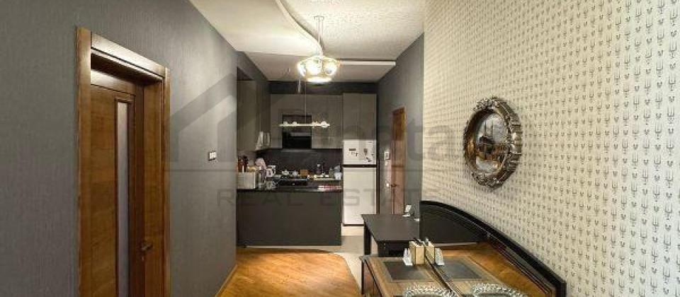 1ci mkrn, Memar Ecemi ve 20 Yanvar m/s yaxin 3 otaqli menzil satilir/88 kv.m. - 8