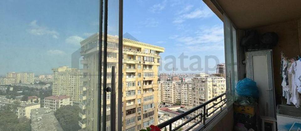 1ci mkrn, Memar Ecemi ve 20 Yanvar m/s yaxin 3 otaqli menzil satilir/88 kv.m. - 15