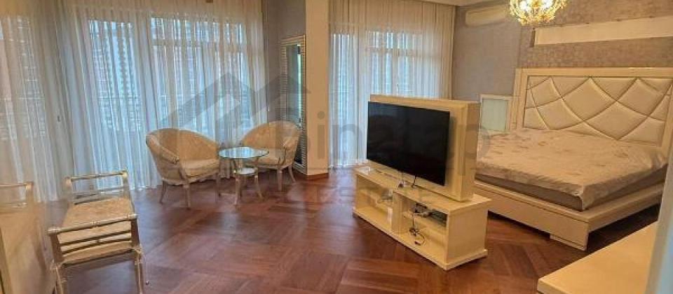 Nerimanov heykelinin yaninda 3 otaqli menzil satilir/145 kv.m. - 4