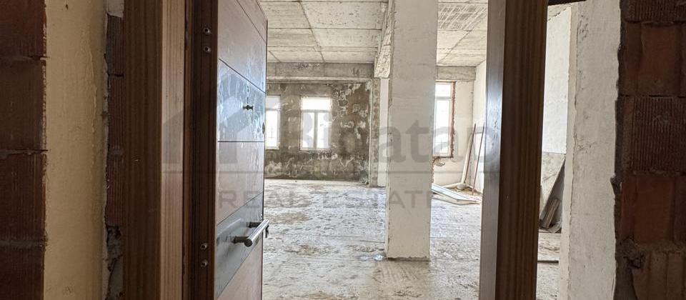 Şəhərin ən prestijli küçəsində mənzil