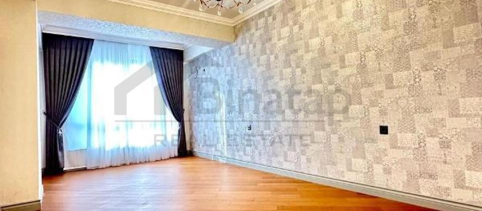 Azadliq prospekti, Nesimi bazarinin yaninda 4 otaqli menzil satilir/204 kv.m. - 3