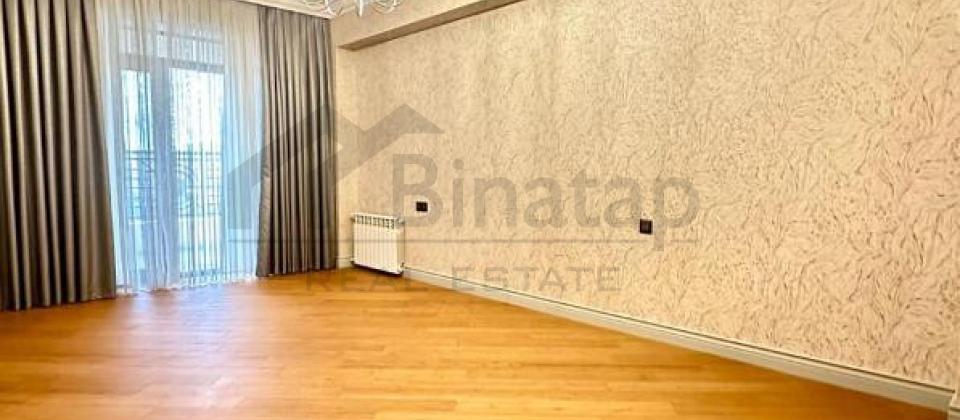 Azadliq prospekti, Nesimi bazarinin yaninda 4 otaqli menzil satilir/204 kv.m. - 6