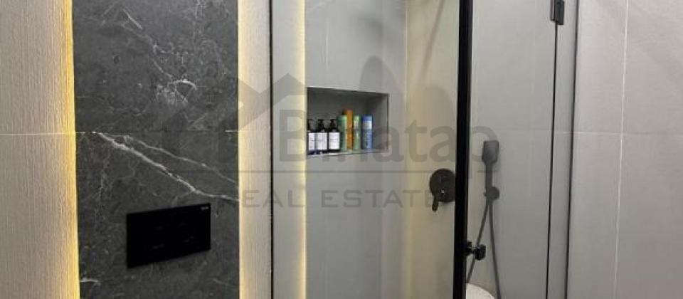 Tefekkur Universitetinin yani, 28 May m/s yaxin 3 otaqli menzil satilir/135 kv.m. - 13