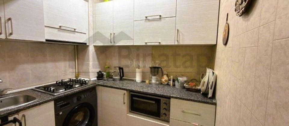 Heyder Eliyev prospekti, Ressamliq Akdemiyasina yaxin 3 otaqli menzil satilir/62 kv.m. - 9