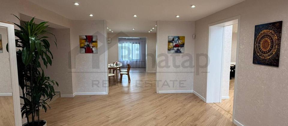 Satılır 16 otaqlı həyət evi/bağ evi 655 m², Novxanı q. - 6