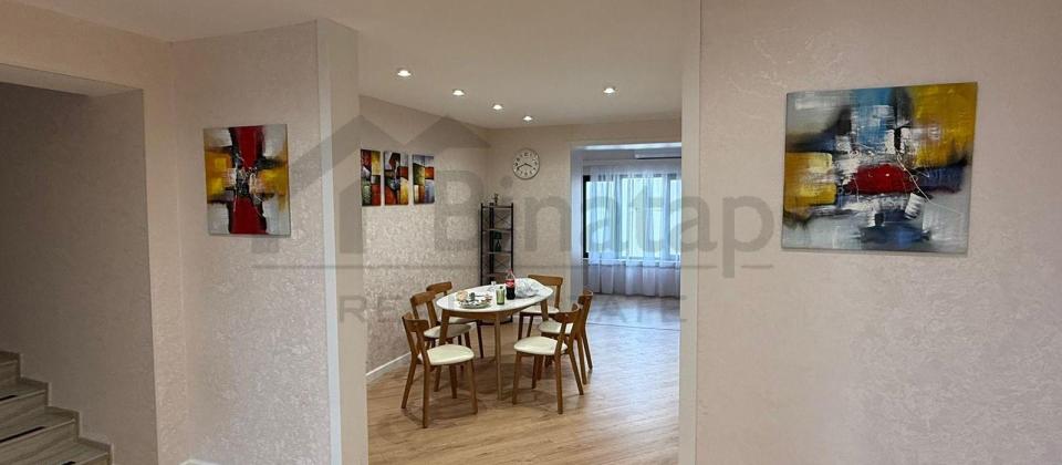 Satılır 16 otaqlı həyət evi/bağ evi 655 m², Novxanı q. - 8