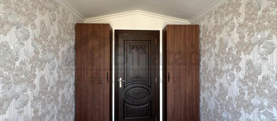 Satılır 9 otaqlı həyət evi/bağ evi 220 m², Xocəsən m. - 13