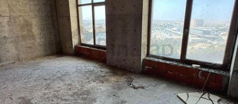 Moskva prospekti, 20 Yanvar ve Avtovagzal m/s yaxin 3 otaqli menzil satilir/133 kv.m. - 5