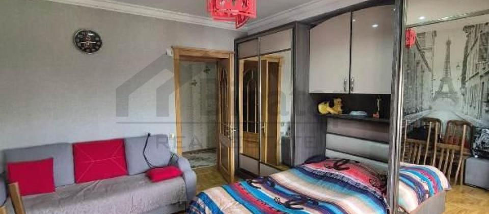 Neftchiler ve Xalqlar Dostlugu m/s yaxin 3 otaqli menzil satilir/100 kv.m. - 6