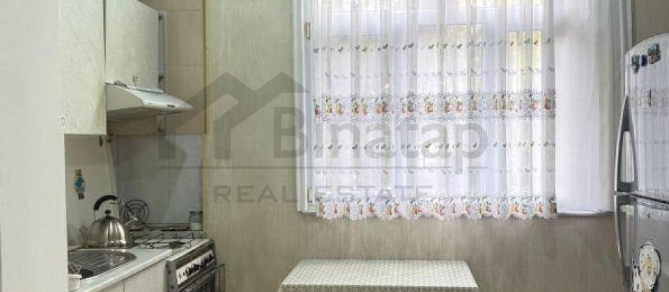 Hesen Eliyev kuchesi (İnqlab) ve Azadliq prospekti kesishmesinde 3 otaqli menzil satilir/101 kv.m. - 10