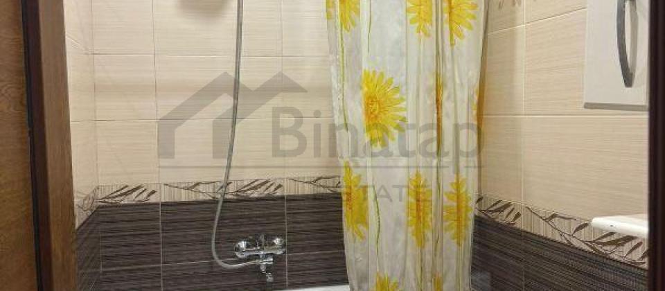 Hesen Eliyev kuchesi (İnqlab) ve Azadliq prospekti kesishmesinde 3 otaqli menzil satilir/101 kv.m. - 14