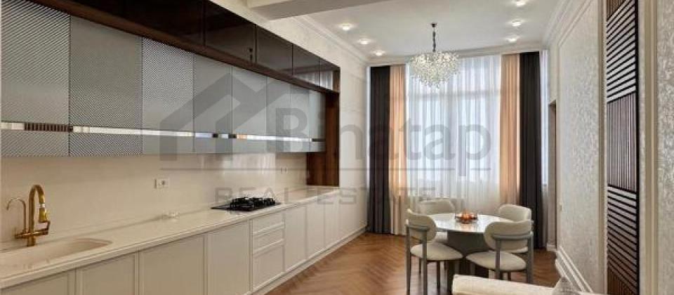 Baku Modern mektebinin yani, Nerimanov m/s yaxin 3 otaqli menzil satilir/130 kv.m. - 8