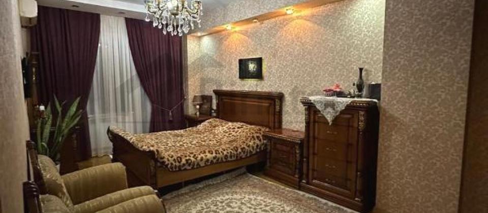 Nerimanov m/s ve Metropark t/m yaninda 3 otaqli menzil satilir/162 kv.m. - 3