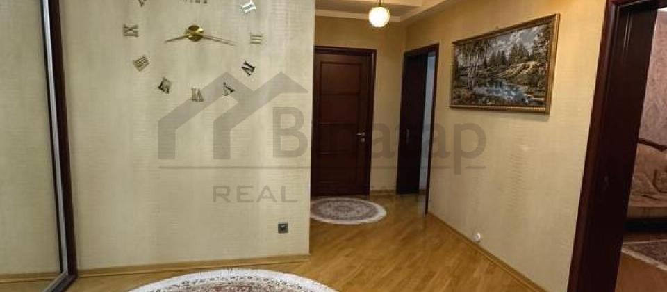 Nerimanov m/s ve Metropark t/m yaninda 3 otaqli menzil satilir/162 kv.m. - 7