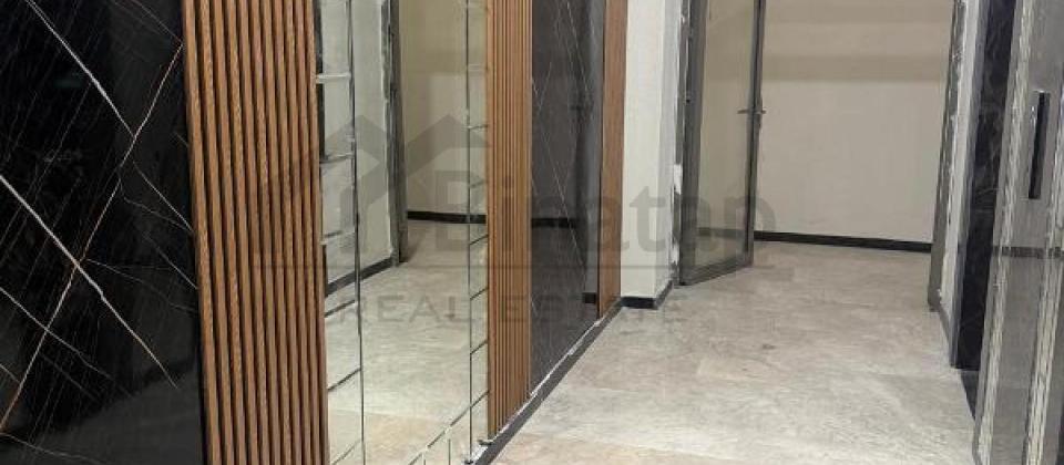 Tibb Universitetinin yaninda 3 otaqli menzil satilir/181 kv.m. - 3