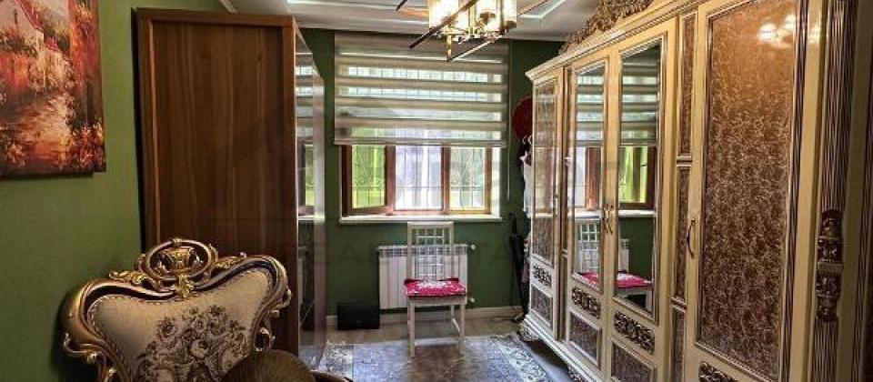 Vorovskide 8 otaqli villa - heyet evi satilir/310 kv.m., 6ci mkrn - 4