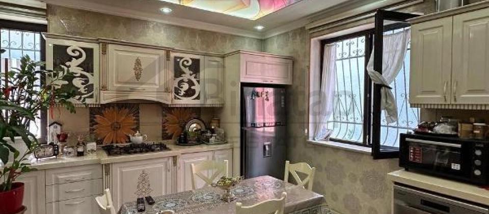 Vorovskide 8 otaqli villa - heyet evi satilir/310 kv.m., 6ci mkrn - 7