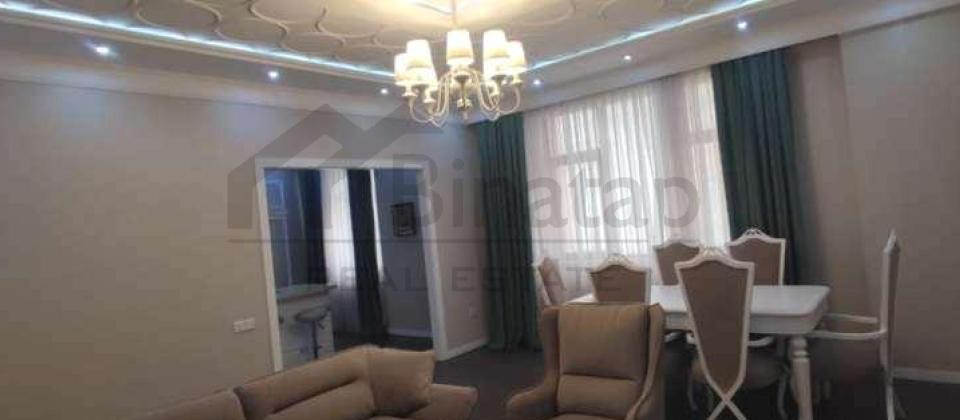 Semed Vurgun parki, 28 May m/s ve Port Bakuya yaxin 2 otaqli menzil satilir/92 kv.m. - 2