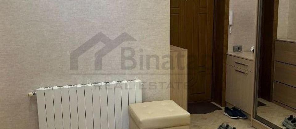 Tibb Universiteti ve Nesimi bazarina yaxin 3 otaqli menzil satilir/135 kv.m. - 12