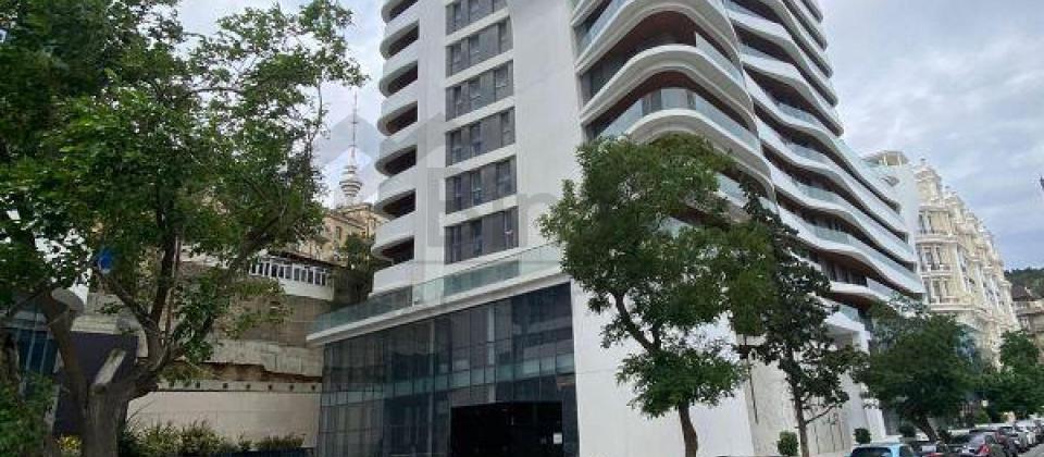 Sabah Residence'de 3 otaqli menzil satilir/164 kv.m., Bayil, Xanlar kuchesi