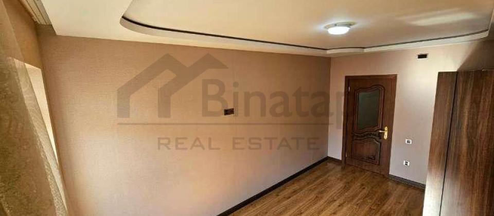 Yashil Ada ushaq bagchasinin yani, 8 Noyabr m/s yaxin 3 otaqli menzil satilir/100 kv.m. - 6